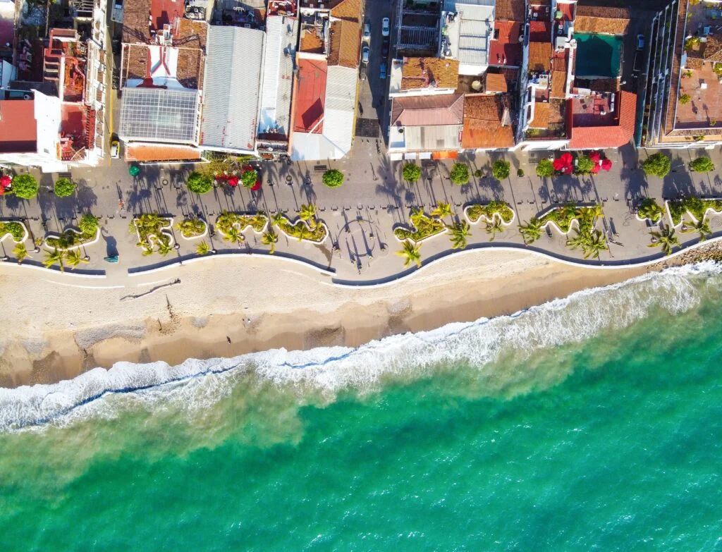 Aerial view of Malecon Boardwalk, Puerto Vallarta - Photo by Cinthia Aguilar on Unsplash