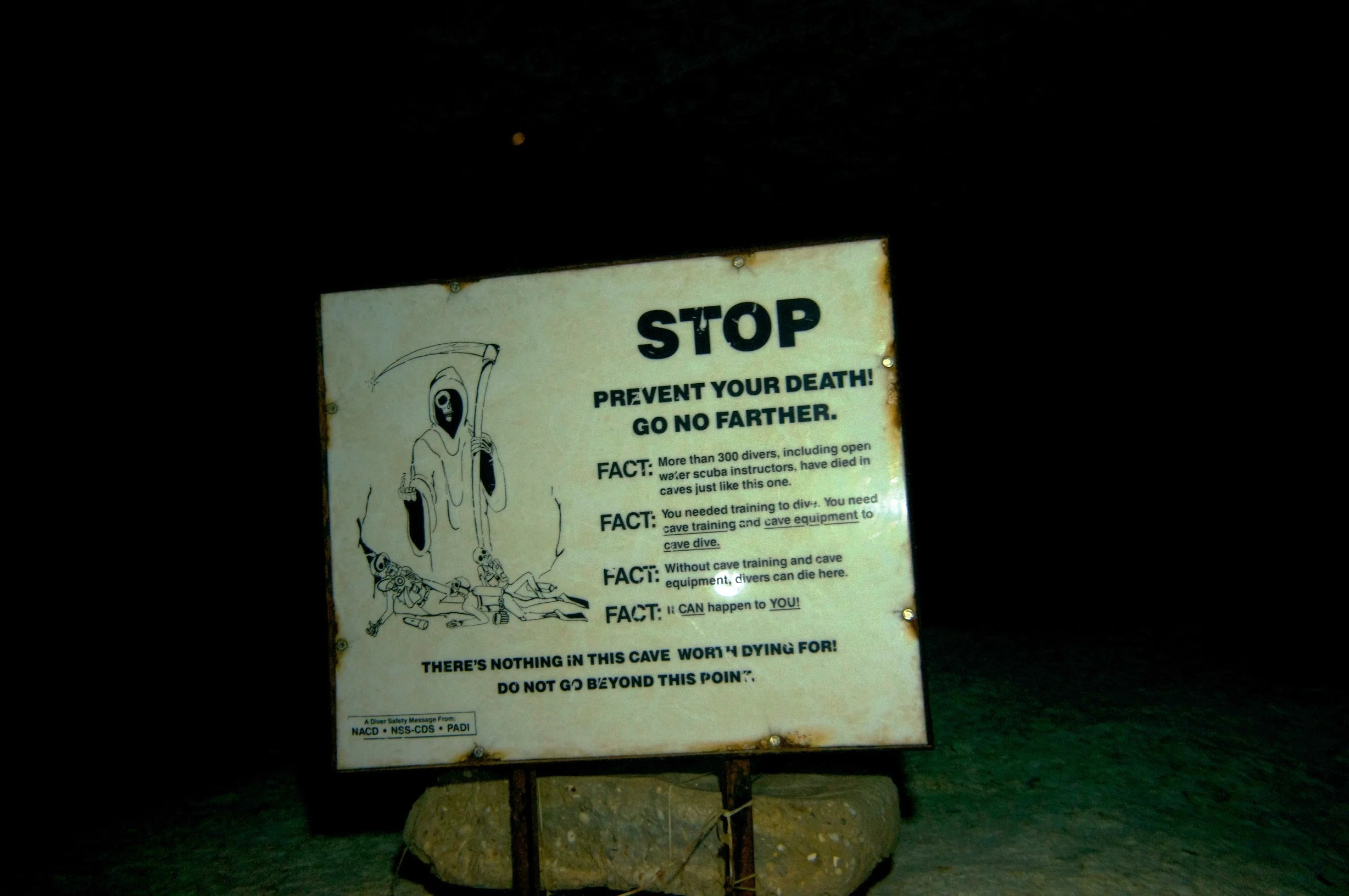 Cave Dive Warning Sign - Photo by Drzavstvo at IMGUR